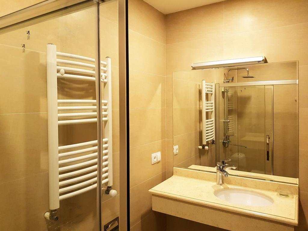 הוילה באקוריאני Crystal Town House מראה חיצוני תמונה
